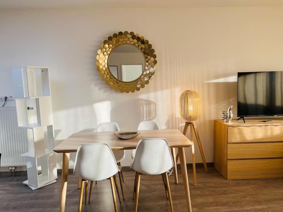 Harmonieux/Bezannes/Pkg Prive Appartement Buitenkant foto