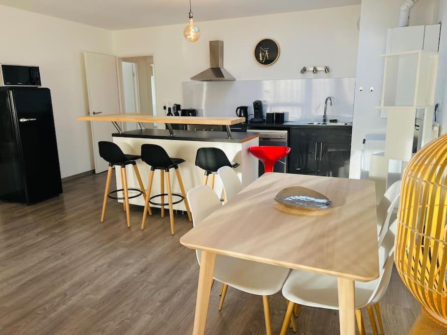 Harmonieux/Bezannes/Pkg Prive Appartement Buitenkant foto